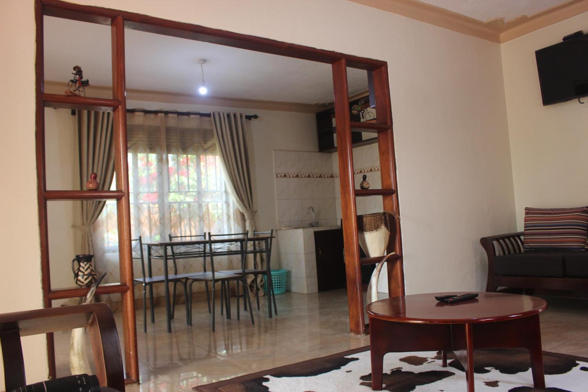 Montane Safaris Hotel Fort Portal Extérieur photo